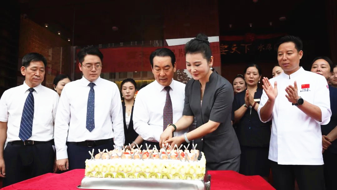 1720517714238519.jpg 640.jpg